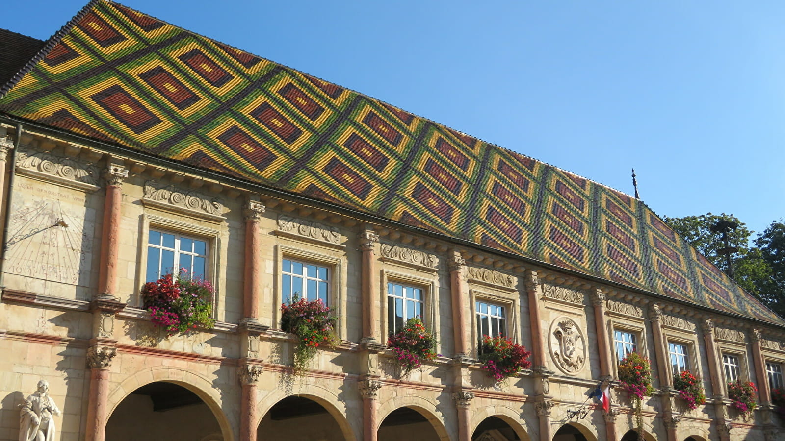 Découvrir la ville de Gray avec une guide passionnée