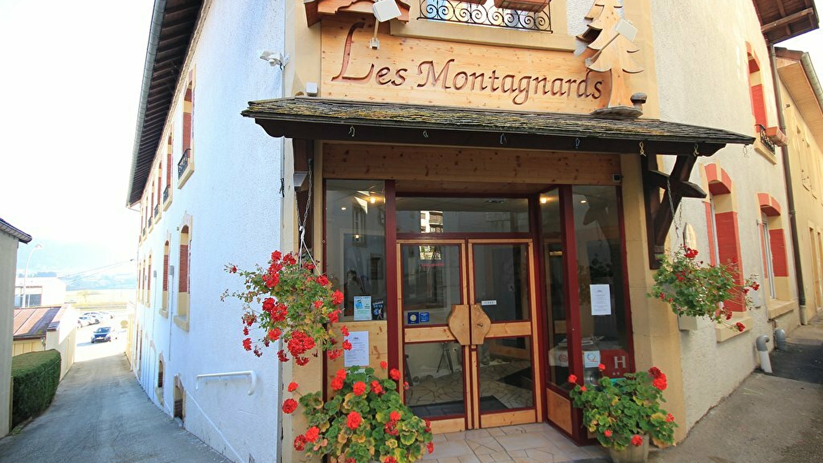 Les Montagnards