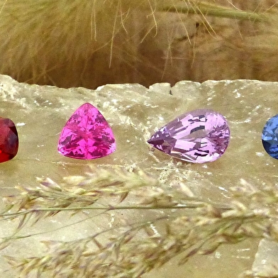 Exposition : le Spinelle, une gemme éclatante aux couleurs variées !