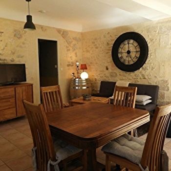 Côté cour - LA CHARITE-SUR-LOIRE