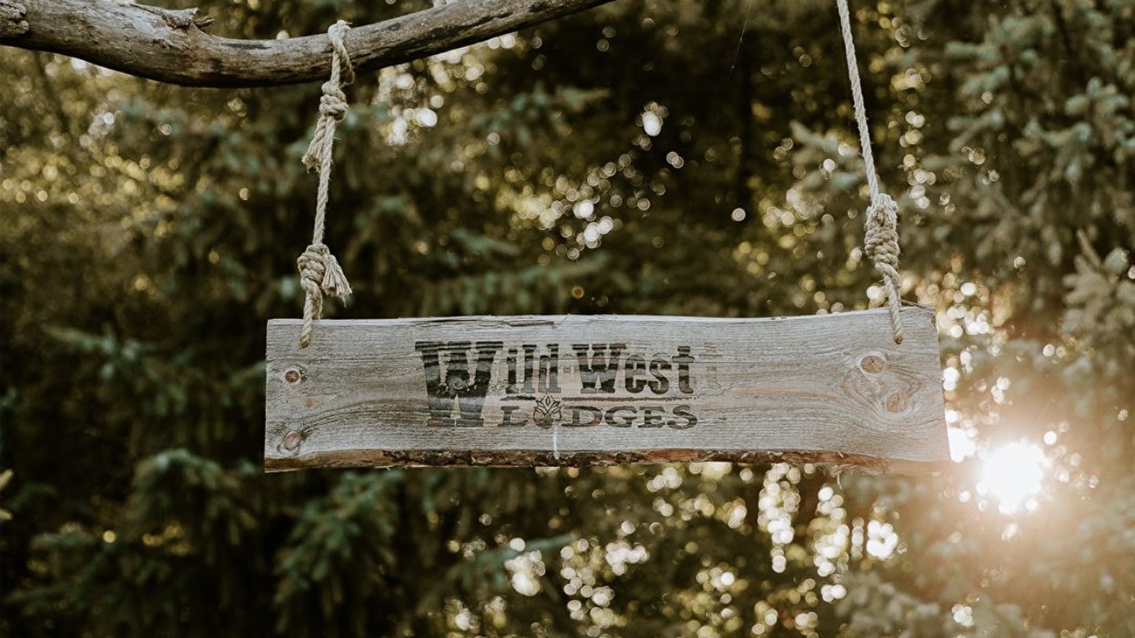 Wild West Lodge - Ecodomaine La Rêverie