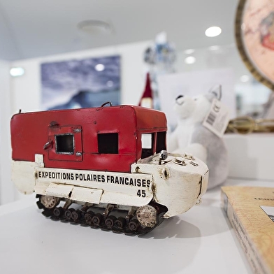 Librairie-boutique de l'Espace des Mondes Polaires Paul-Émile Victor