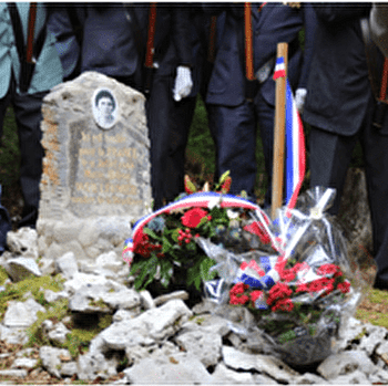 Stèle marie-hélène wuilleumier - LA PLANEE