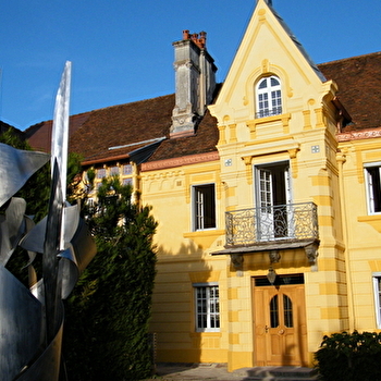Villa des capucins - Sean Mc Bride - LUXEUIL-LES-BAINS
