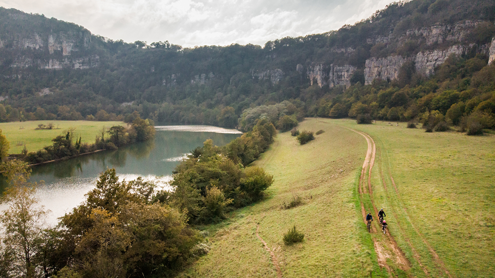 Circuit VTT n°26 (bleu) - Tour des roches du Jarbonnet