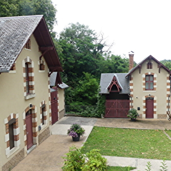 Balade commentée Bourbon insolite en cœur de ville - BOURBON-LANCY