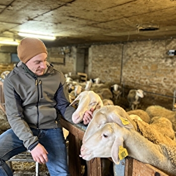 Aire pour camping-car - La Bergerie de Santagny - GENOUILLY