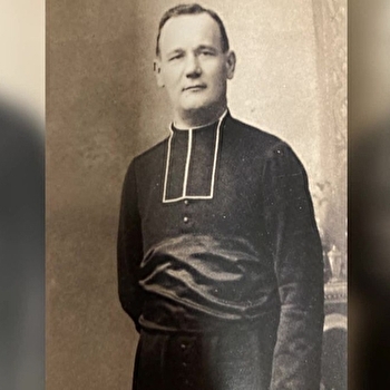 Visite Flash de décembre : l'Abbé Deschamps, un chanoine et un ballon rond ! - AUXERRE