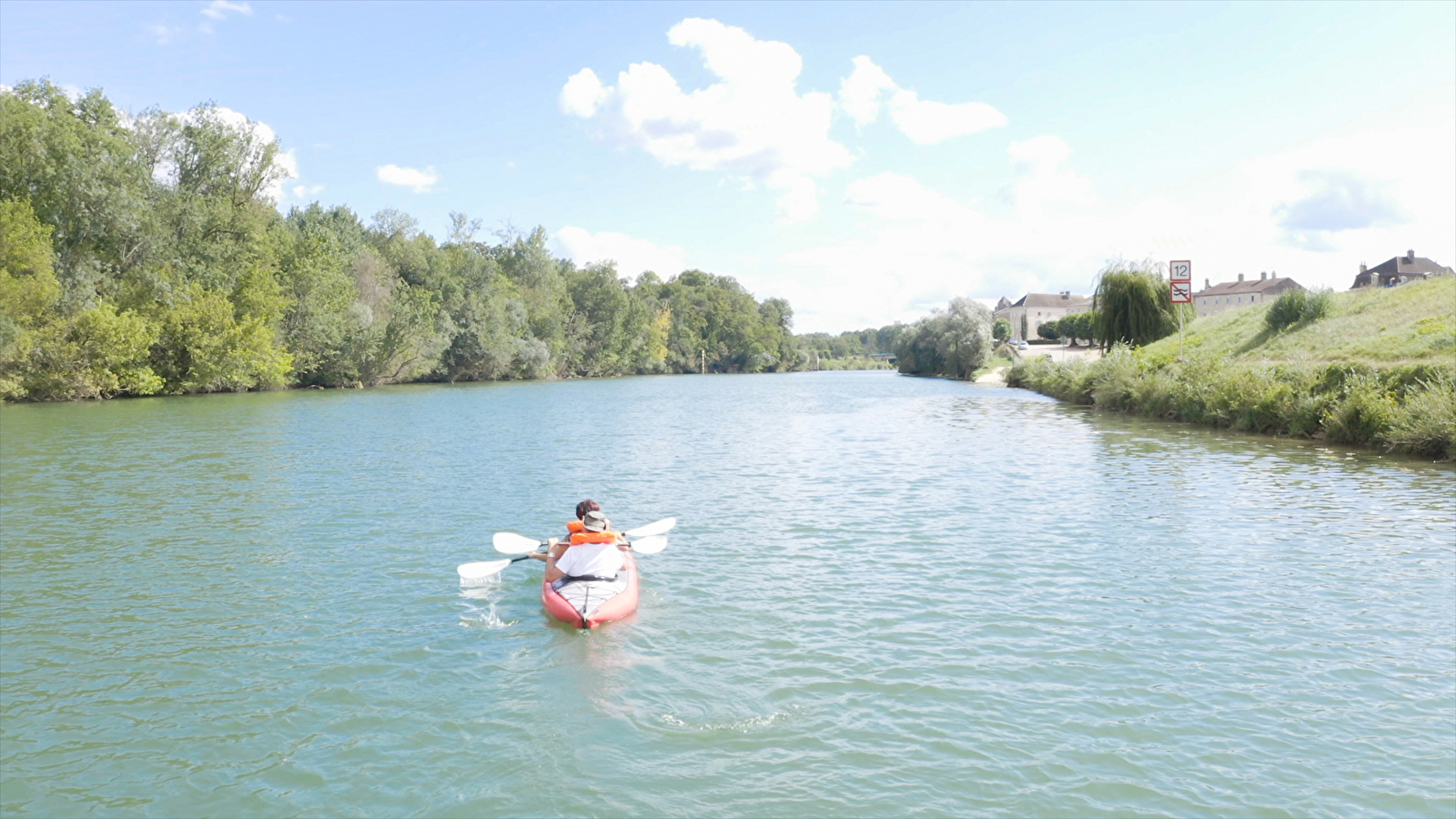Location de kayaks : balade autour de Verdun-Ciel