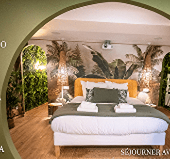 L'Évasion – Suite jungle avec spa - PONTARLIER