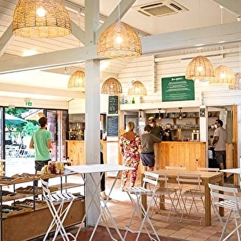 Le Café-Comptoir Huttopia La Plage Blanche - OUNANS