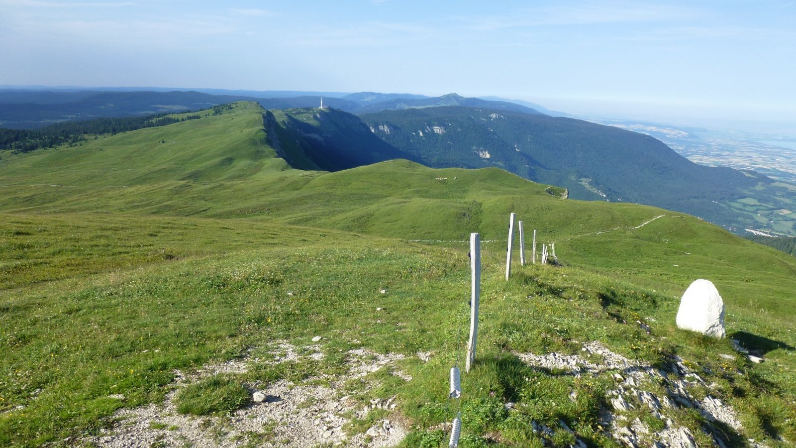 Circuit l'Ain à vélo n° 10 - Sur le Grand 8 Ain Jura-Sud : Le balcon du Léman