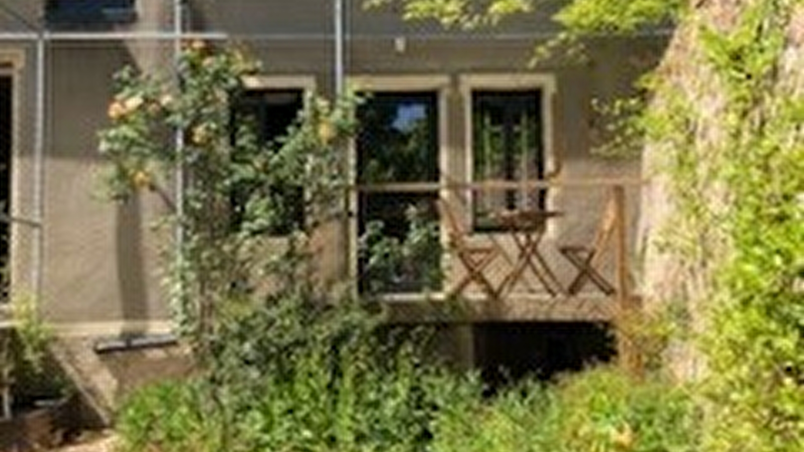 Les Gites du Renard Souriant - Le balcon sur le jardin