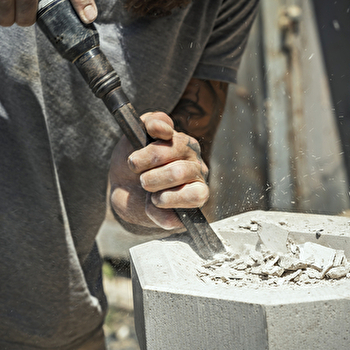 Eric Couvent - artisan et tailleur de pierre - NAVILLY