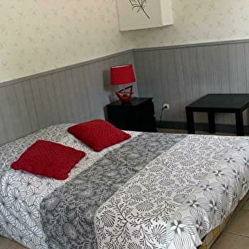 Gîtes de Montvaltin - Petit studio - LE BREUIL